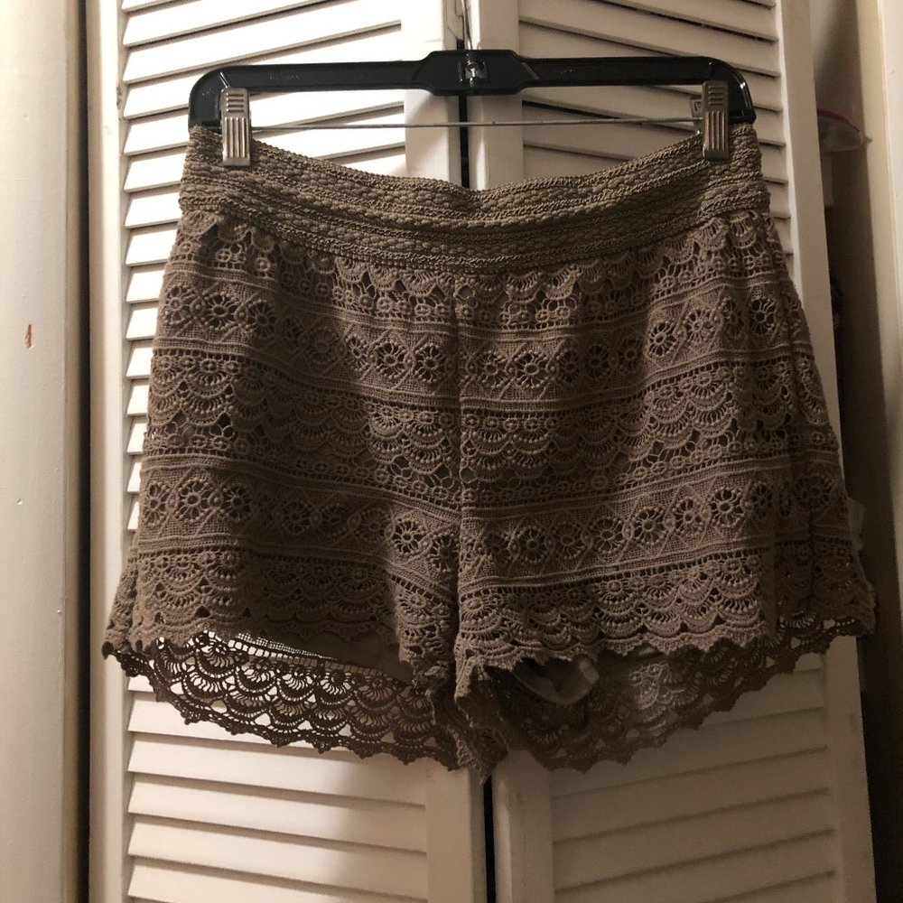 Crochet Shorts Overlay Lace Knit White Brown Ivory Mixed Brands Size M